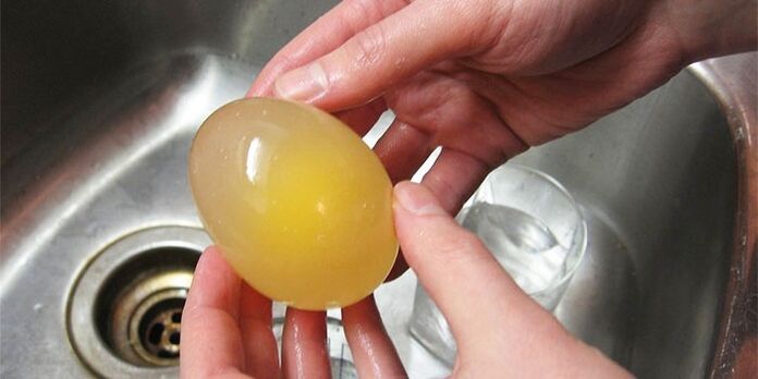 eggs soaked in vinegar for athlete's foot